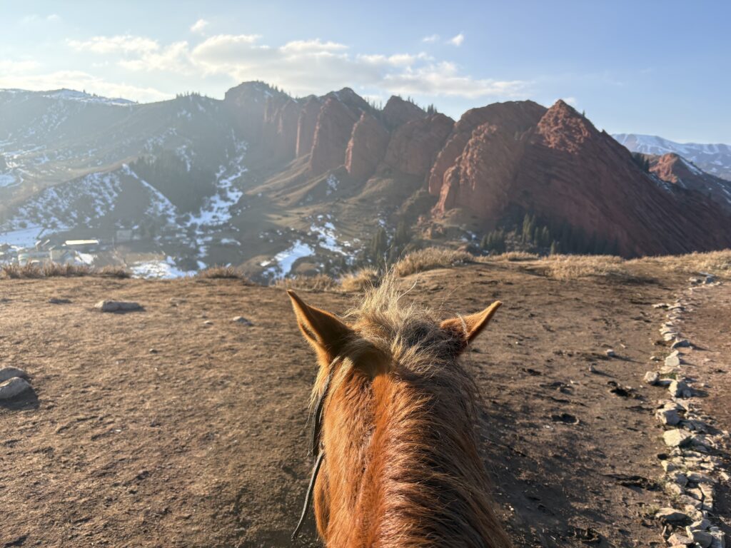 ジェティオグズ遊牧民ツアー